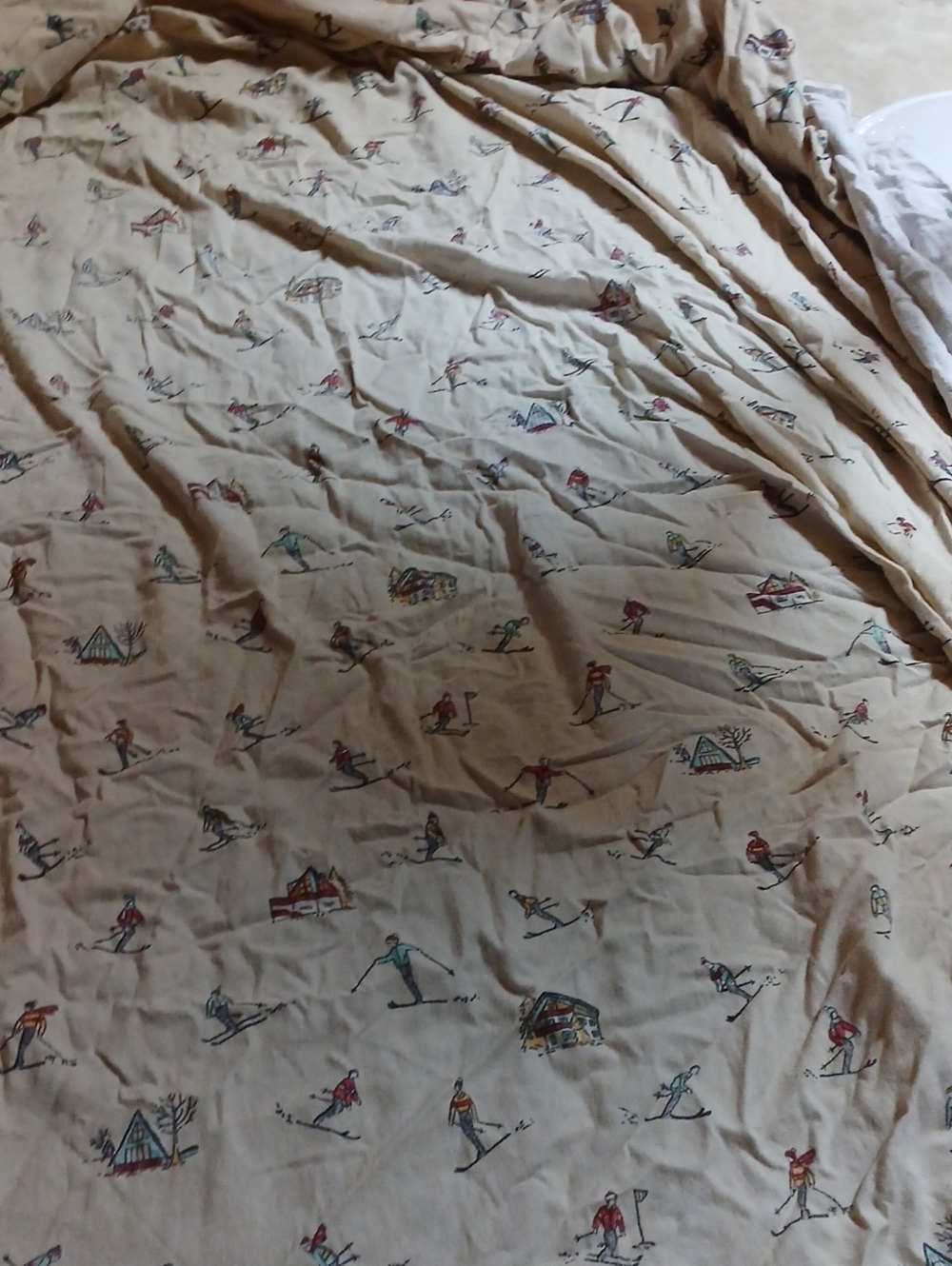 Beige Ski Scene Twin Fitted Flannel Sheet